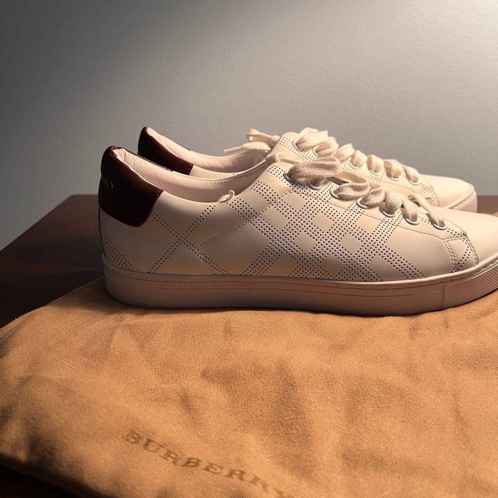 Burberry sneakers size 9